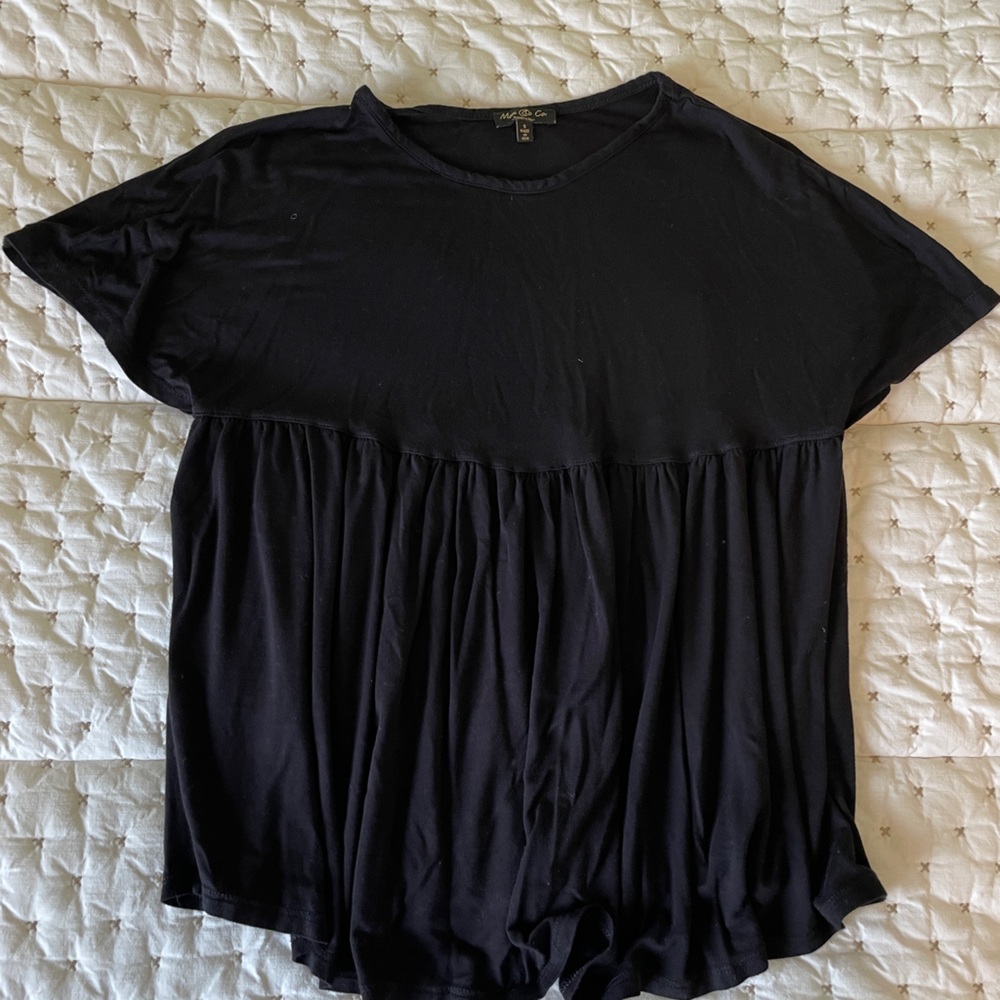Maternity flowy shirt